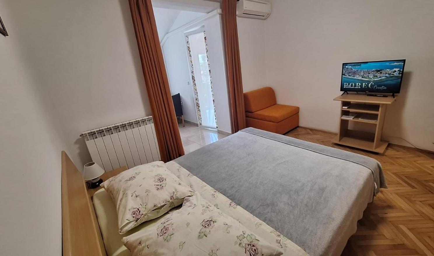 Appartement App Karmen With Free Parkig à Poreč Extérieur photo