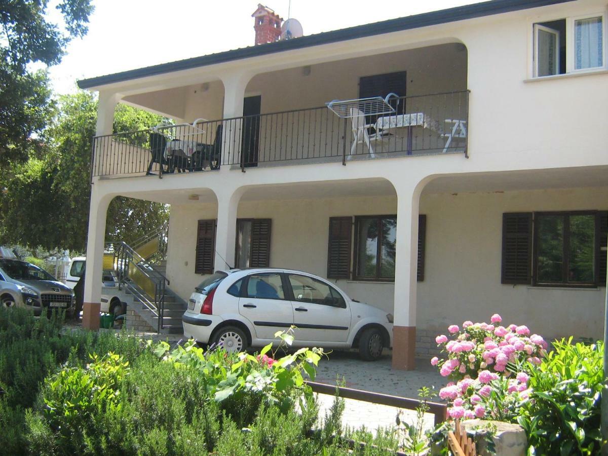 Appartement App Karmen With Free Parkig à Poreč Extérieur photo